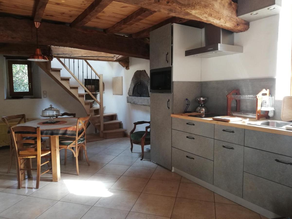 Croix En Jarez, Le Val Des Equins Apartment *